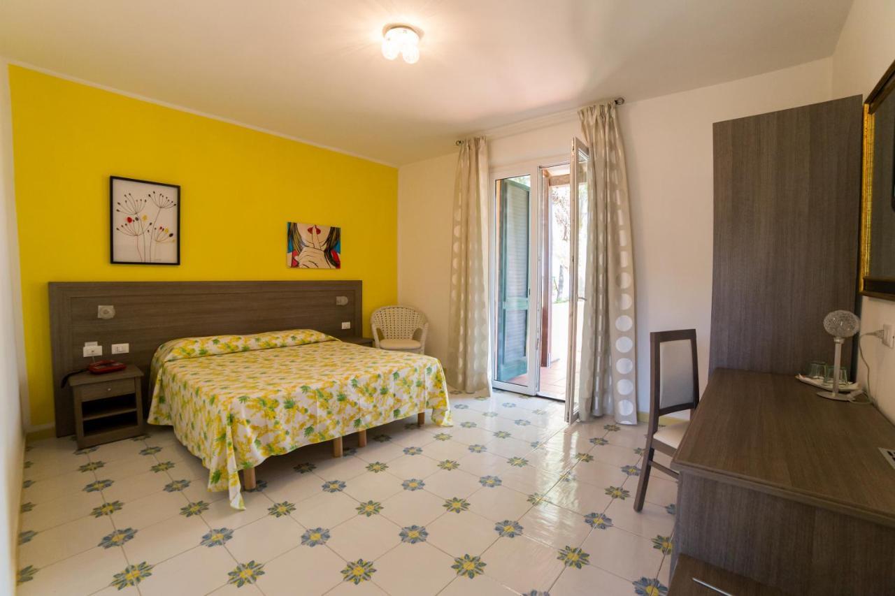 Hotel Capo Sud Lacona Exterior foto